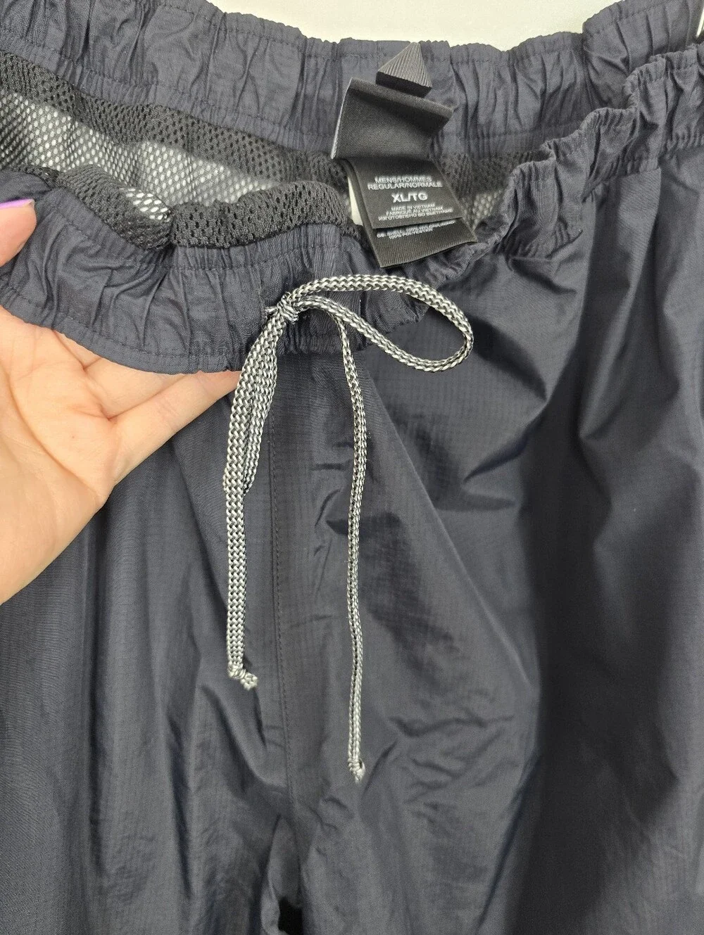 The North Face HyVent Waterproof Rain Pants Men XL Black Mesh Lined Hiking